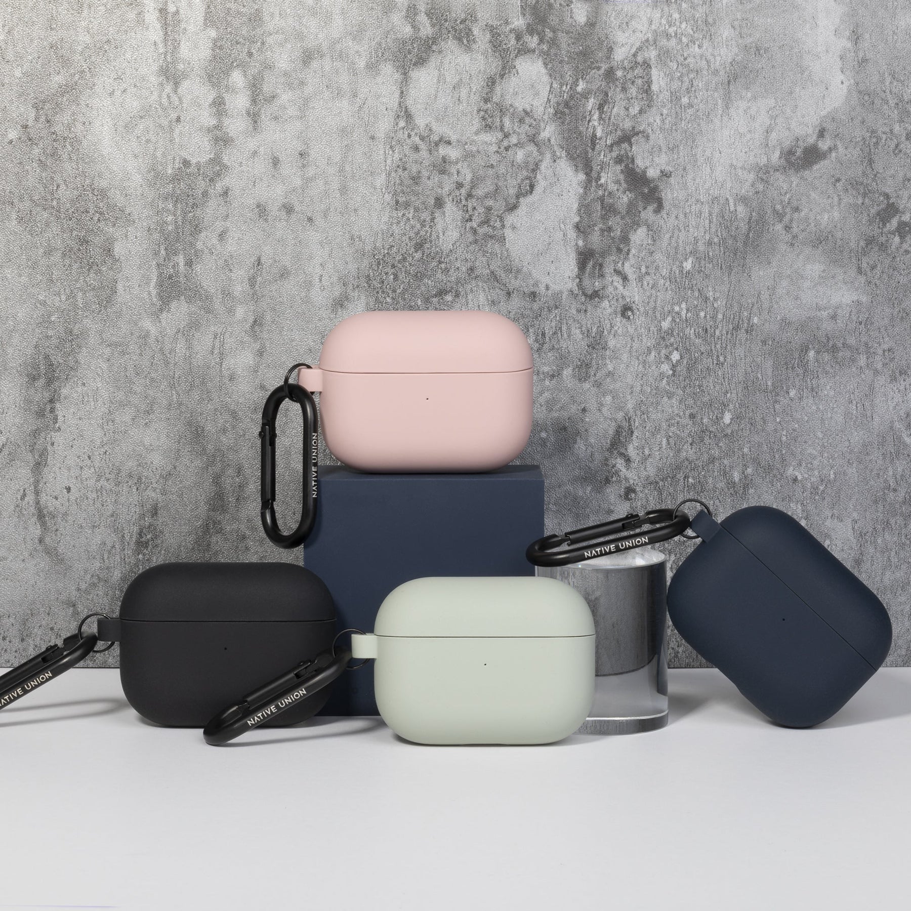 34391664951435,34391664984203,34391665016971,34391665049739,Roam Case for AirPods Pro