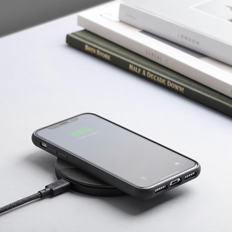 34391663739019,34391663771787,AirPods Pro Essentials