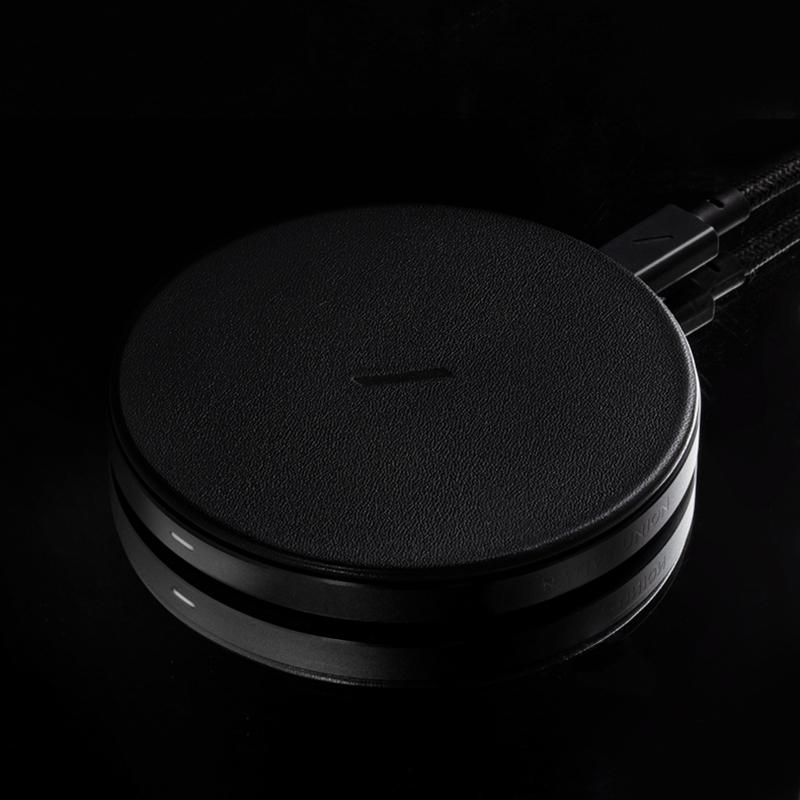 39589880856715,39589880889483,Drop Classic Leather Wireless Charger