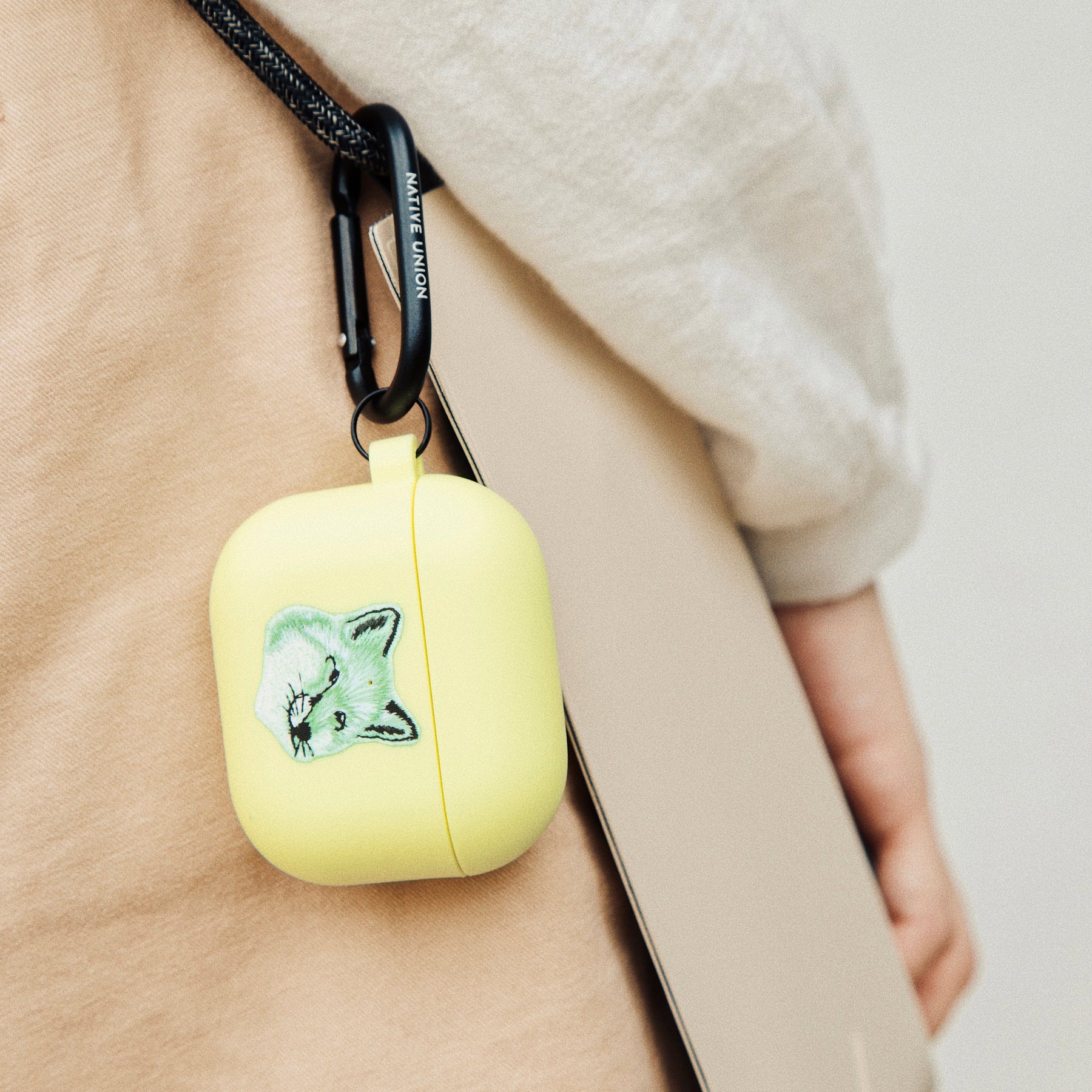 40359392870539, 40359392903307, Monochrome Fox Head Case for AirPods (Gen 3)