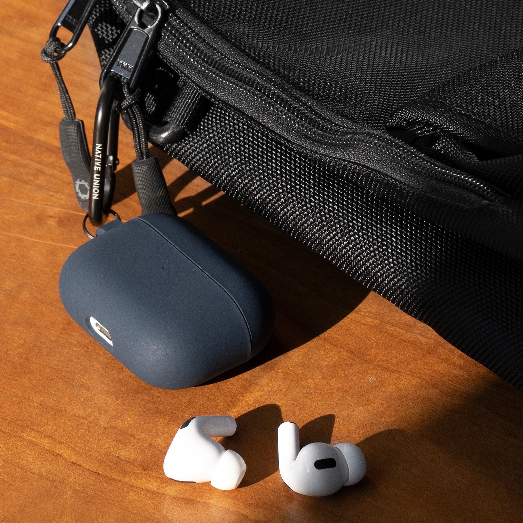 34391663739019,34391663771787,AirPods Pro Essentials