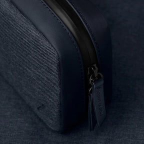 34391662428299,34391662461067,On-The-Go Essentials for MacBook 15"
