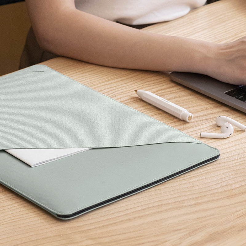 34253253017739,34253253050507,34253253083275,Stow Slim for MacBook (12")